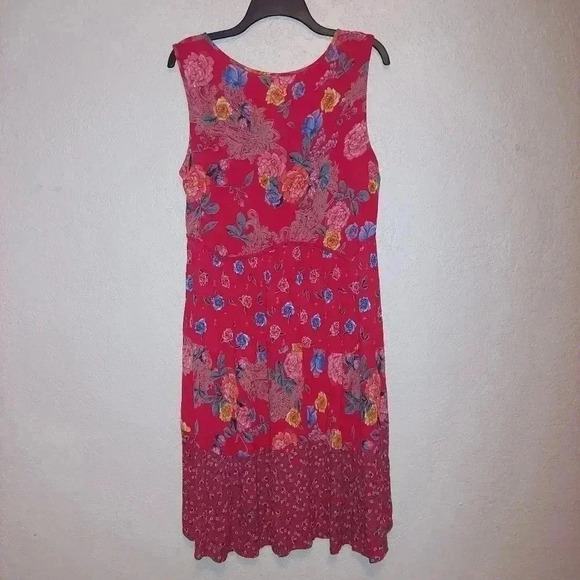 Bila Caroline Gauzy Flowy Tiered Red Floral Cottage Dress Size Medium - Picture 2 of 6